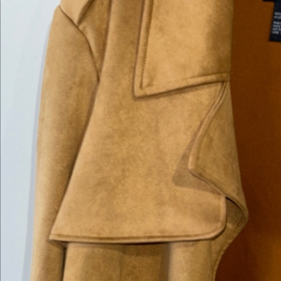 Tan Cropped Blazer with Tailored Fit - Picture 4 of 7